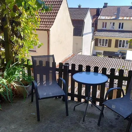 Idyllisches Wohnen An Der Stadtmauer Mit Turm - Einzigartig In Sw Apartment *