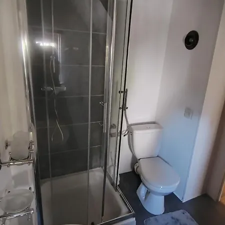 Idyllisches Wohnen An Der Stadtmauer Mit Turm - Einzigartig In Sw